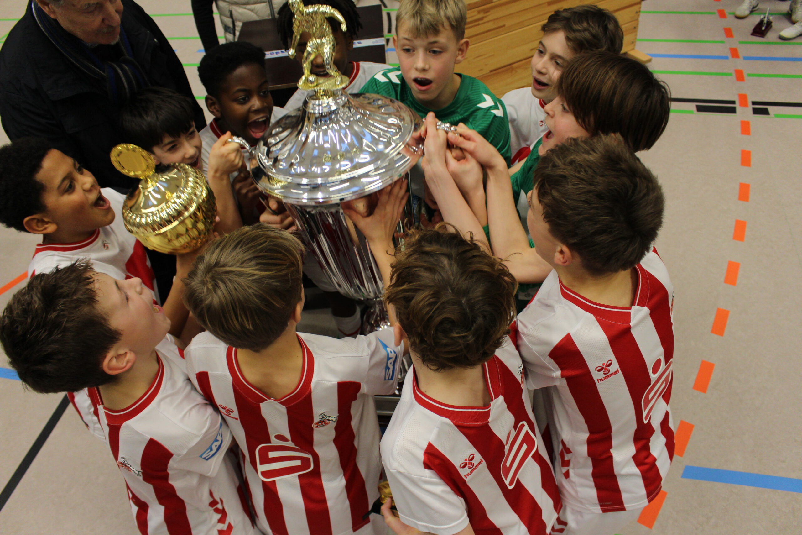 1. FC Köln erobert den Storelights-Cup
